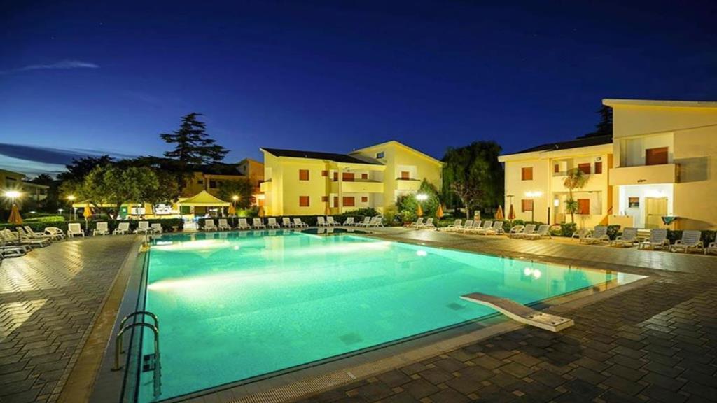 Apulia Hotel Селлия-Марина Экстерьер фото